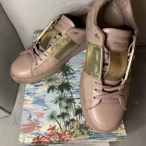 ❌❌❌SOLD❌❌❌ Valentino Garavani Sneakers